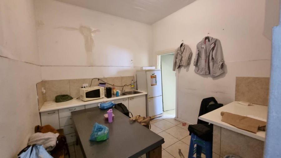 To Let Commercial Property for Rent in Salt River Western Cape